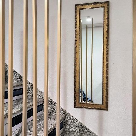Little House In Center Apartment Алмерия Екстериор снимка