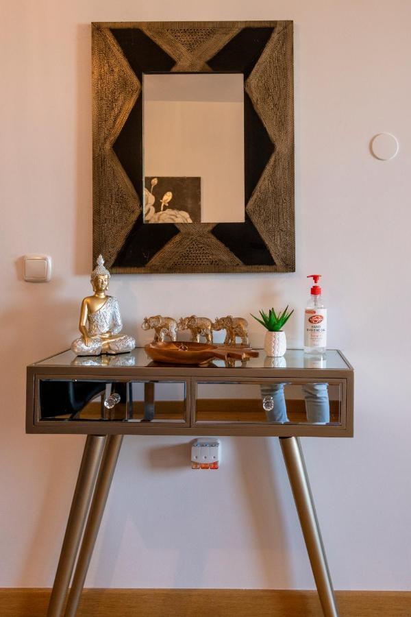 Little House In Center Apartment Алмерия Екстериор снимка
